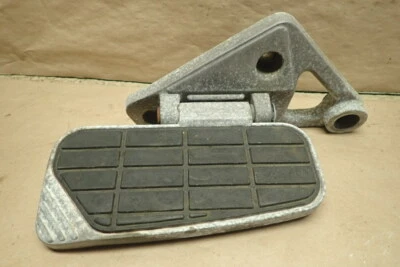 1986 KAWASAKI VOYAGER XII ZG1200A (FITS 86-03) PASSENGER REAR LEFT FOOT PEG - Изображение 1 из 4