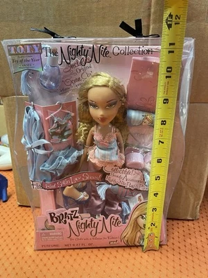 Nuevo, PERO LEER, MGA 2004 Bratz Nighty-Nite Colección Muñeca Fianna Juguete del Año Foto 1 de 4
