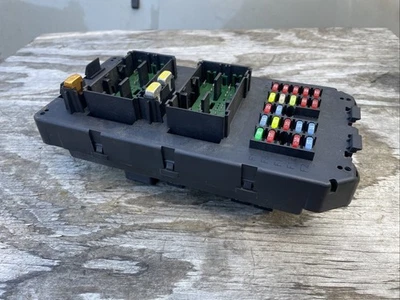 Jeep Commander 2006 cabina interior caja de fusibles relé bloque de conexiones 56050593ab OEM Foto 1 de 4