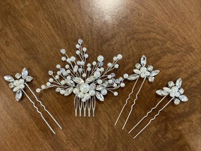 Juego de peine y alfileres de cristal para novia con detalles de perlas Foto 1 de 3