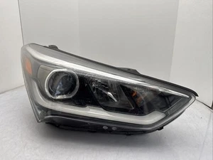 2017 2018 Hyundai Santa Fe Headlight Right Passenger OEM Halogen Headlamp - Picture 1 of 23