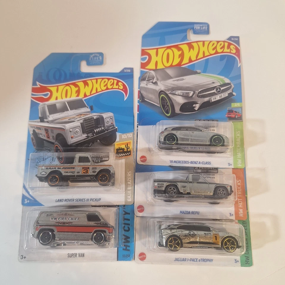 Hot Wheels Zamac 5 Cars Repu Mercedes Van Rover & Jaguar - Image 1 of 4