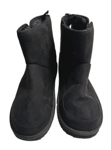 Old Navy Boots Womens Sz 9 Faux Fur Black NWT Fall Outdoors Trending Comfort - Picture 1 of 9