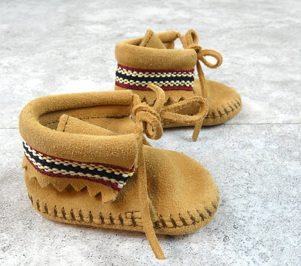 Mocasines Minnetonka Bebé Talla 1 Marrón Seguro Clásico Boho Munchkin Foto 1 de 4