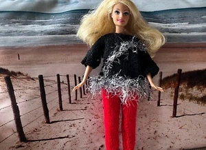 TOP & LEGGINGS FOR 12” FASHION DOLLS SUCH AS BARBIE HANDKNITTED IN QUALITY YARN - Picture 1 of 6