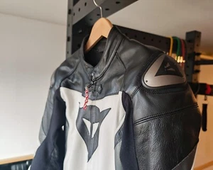 Dainese Lederkombi weiß/schwarz Zweiteiler Gr. 52 - Bild 1 von 6