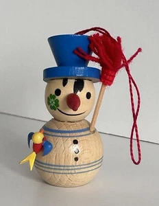 769/24 Alter Anhänger Schneemann Christbaum STEINBACH - Picture 1 of 4