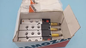 Camozzi Solenoid Valve 358-015-02 Solenoid Valve - Picture 1 of 5
