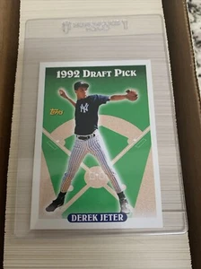 1993 Topps - #98 Derek Jeter (RC) - Picture 1 of 2