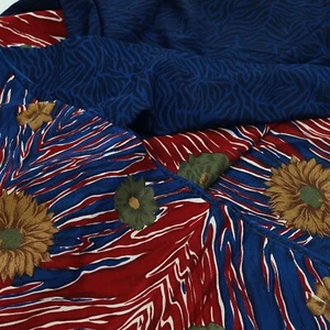 Vintage Red & Blue Saree Pure Crepe Silk Printed Sari Craft Fabric 5yd Sewing - Picture 1 of 22