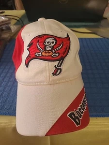BUCCANEERS BASEBALL CAP NFL TEAM APOAREL BASEBALL CAP ADJUSTABLE - Picture 1 of 19