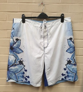 Burton Men’s White & Blue Floral Board Shorts – Size XXL - Picture 1 of 6