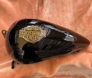 Harley Davidson Genuine Gas tank Dyna 2008 Dyna FXDB TC96 injection #4011 - Picture 1 of 9