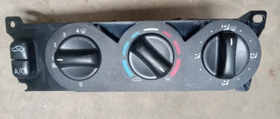 1999 Mercedes W163 climate control panel 1638300185 - Image 1 of 4