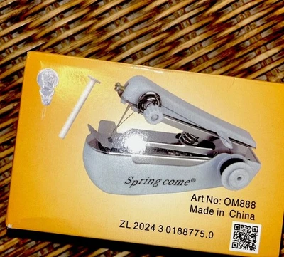 SpringCom /OM888 мини портативная швейная машина: портативный / ручной / быстрый ремонт. - Изображение 1 из 4