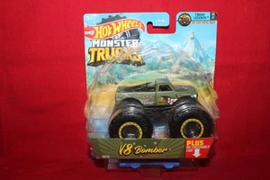 Camiones diecast Hot Wheels Monster Jam 1/64 V8 Bomber Crash Legends - Imagen 1 de 1