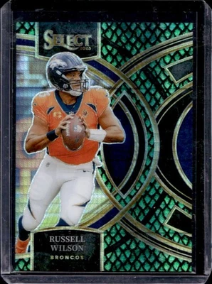 2023 Select Russell Wilson Dragon Scale Prizm Premier Level #15/70 Broncos - Imagem 1 de 2