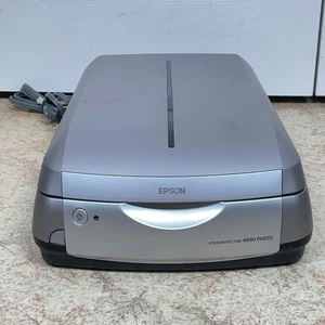 Epson Perfection 4990 PRO Photo Flatbed Photo/Film Scanner Model J131B - Afbeelding 1 van 7