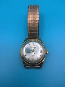 Vintage Waltham Shock Resistant Date Winding Watch Runs - Picture 1 of 4