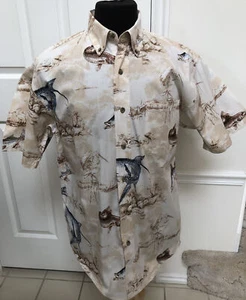 REEL LEGENDS Performance Fishing Shirt Button Up Short Sleeve Sz M EUC - Picture 1 of 13