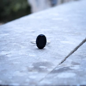 Bonita Ónice Negro Piedra Preciosa 925 Plata de Ley Handmade Anillo Todo Tamaño - Imagen 1 de 3