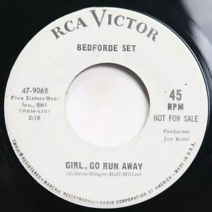 BEDFORDE SET - GIRL, GO RUN AWAY/ THE WORLD THROUGH A TEAR - ROCK 45 *PROMO* - Foto 1 di 2