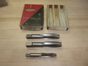 Vintage Cleveland Steckerhähne mit 3er Box KOSTENLOSER VERSAND - Bild 1 von 18