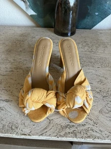 Sheldon Yellow Slide Heels Size 38EU - Picture 1 of 6