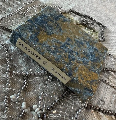 Seasons Miriam Woolfolk Whippoorwill Press Miniature Book #249/250 Foto 1 de 3