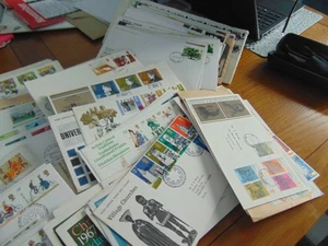 APPROX 160 FIRST DAY COVERS FROM 1970s - Picture 1 of 3