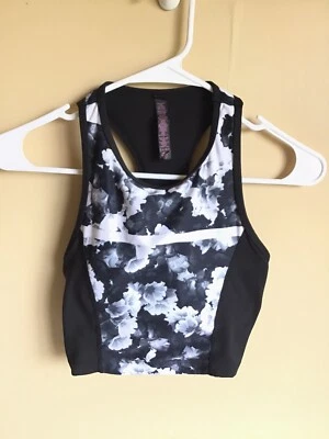 Sujetador deportivo floral Betsey Johnson Perfromance negro blanco escala de grises para mujer Foto 1 de 4