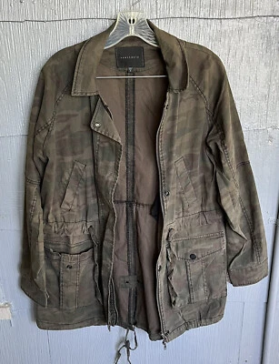 Jaqueta camuflada feminina Sanctuary Anthropologie S cintura ajustável bolsos verdes - Imagem 1 de 4