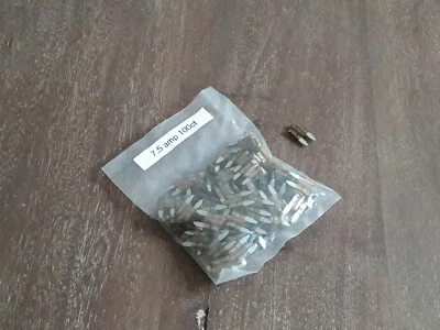 NOS MINI 7.5 AMP 32v blade fuse with indicator light when blown 100pcs - Image 1 of 3