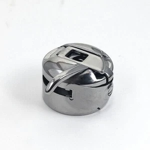 CUSTODIA BOBBIN adatta a KENMORE MONTGOMERY WARDS NELCO PFAFF RICCAR SINGER 43725NBL - Foto 1 di 1