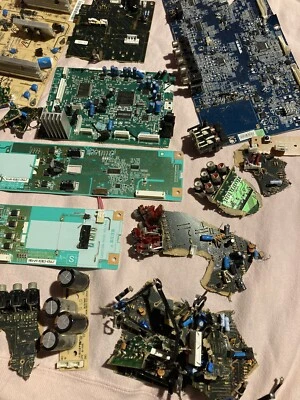 9+ Lbs Scrap Computer Circuit Board, Cards, Motherboards Gold Copper Recovery - Image 1 of 4
