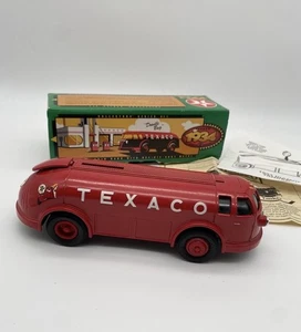 ERTL 1934 1994 Diamond T "Doodle Bug" Texaco Tanker Moneda Banco Escala DieCast - Imagen 1 de 15