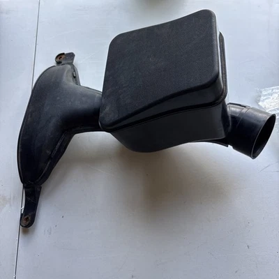 OEM 2007 2008 2009 2010 Toyota Camry Air Cleaner Intake Box Housing Assy - Image 1 of 4