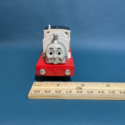 Para piezas - Leer - Thomas & Friends Trackmaster Stanley tren motorizado Foto 1 de 4
