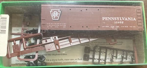 BOWSER HO Scale Kit #55352 40’ Round Flush Roof Car PRR #11957 - NEW! - Picture 1 of 3