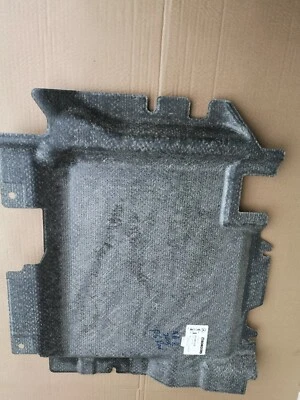 Cubierta trasera izquierda debajo del piso Mercedes Benz R320 2006 W251 A2516801318 Foto 1 de 4