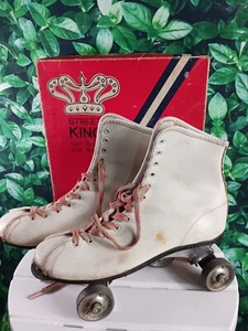 VINTAGE ROLLER DERBY STREET KING OUTDOOR Shoe Skates White SIZE 7 Metal Wheels - Picture 1 of 7