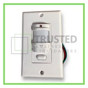 Hubbell IWS-ZPM-W Manual-On PIR Wall Switch Vacancy Sensor, 120/277V, White - Picture 1 of 9