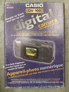 Vintage Casio QV-100 Digital camera w disk and serial cable - Picture 1 of 3