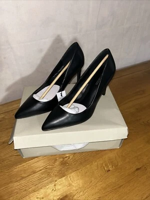 Ladies Even & Odd Black Heels Shoes. New Boxed Size UK 5 - Image 1 of 4