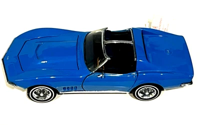 Franklin Mint 1/24 1969 Chevrolet Corvette Blue Model Car - Image 1 of 4
