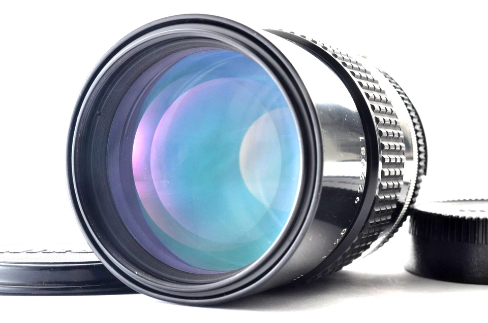 Nikon Ai-s Nikkor 135mm f/2.8 MF Telephoto Lens w/Caps " Near Mint " From Japan - Image 1 of 4