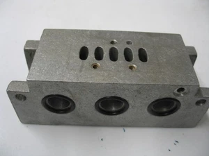 NEW AUTOMATIC VALVE CORP B6875-014 CTRL VALVE 1/4NPT JOINED MANIFOLD Q0140 - Imagen 1 de 5