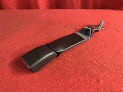 Fivela de cinto de segurança traseira esquerda direita Infiniti G37 Coupe 2008-2013 fabricante de equipamento original - Imagem 1 de 4