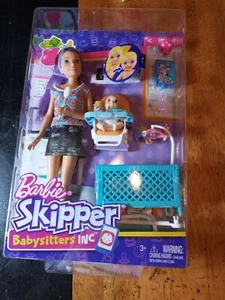 Barbie Skipper Babysitters Inc. Doll and Feeding Playset FHY98 NEW FREE SHIPPING - Picture 1 of 4