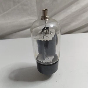 General Electric 12DQ6B/12GW6 Pentode Output TV Vaccume Tube getestet gut - Bild 1 von 4